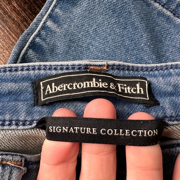 Abercrombie & Fitch Signature Collection Super Skinny Jeans - Picture 11 of 16